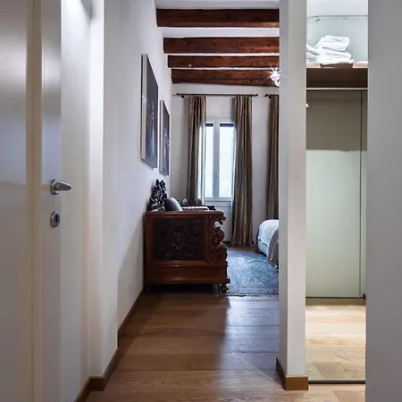 Ca' Barbarina 1 Apartment *